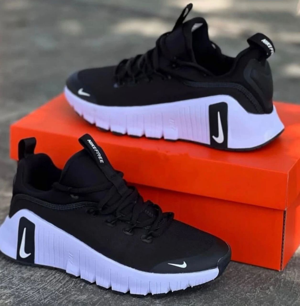 Nike Metcon Black White - Nike Sneakers | Mars Collection
