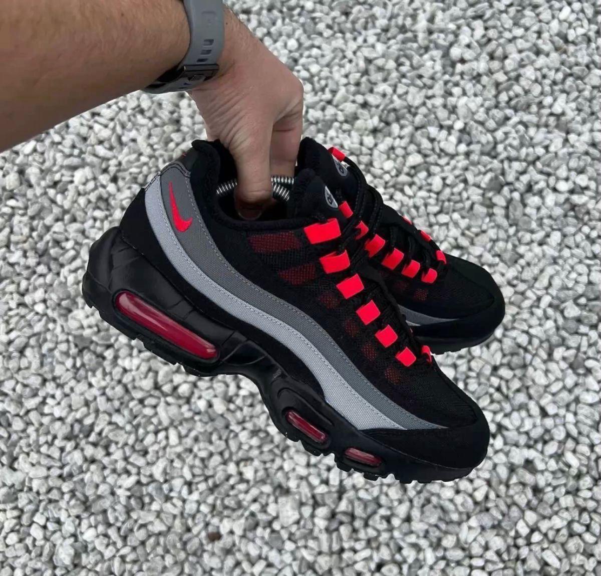 Nike Air Max 95 OG “Liverpool” image 3